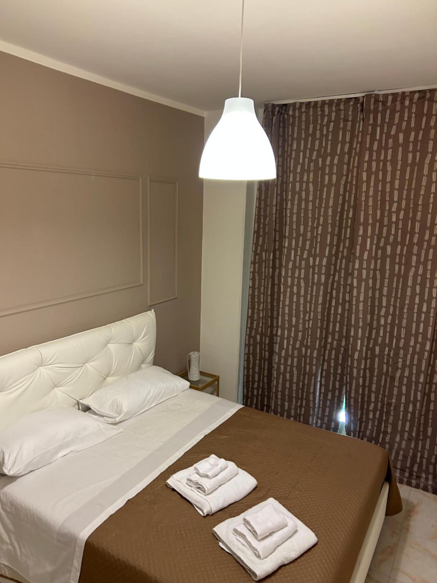 Happy Fly Now Bed & Breakfast Napoli Bagian luar foto